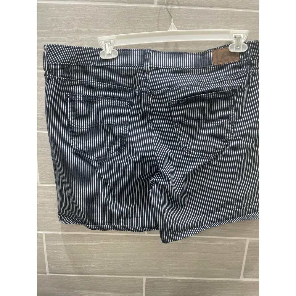 Lee short mid-rise regular 20 M‎ railroad stripe Stretch